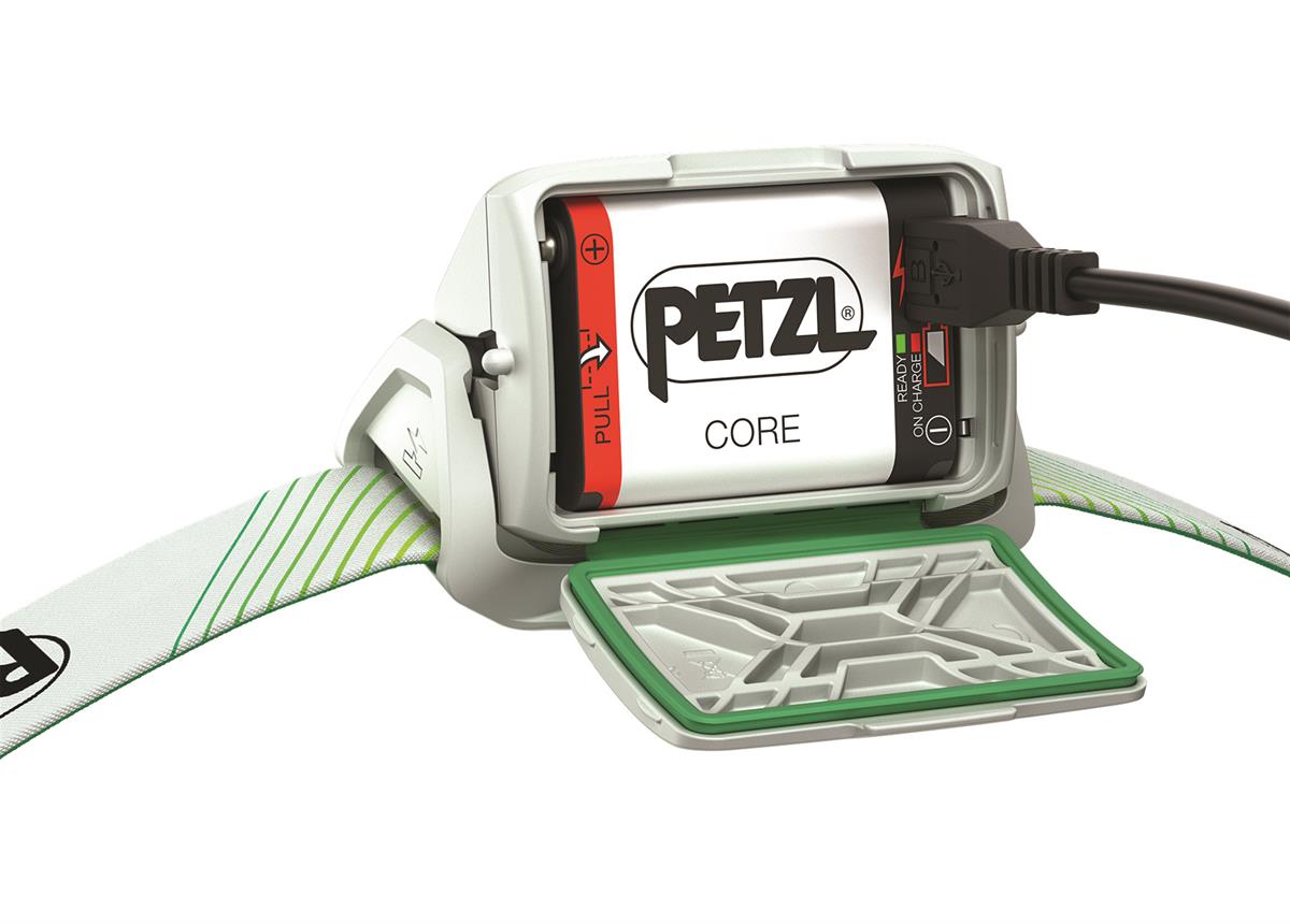 PETZL ACTIK CORE Kafa Feneri (600 lümen)