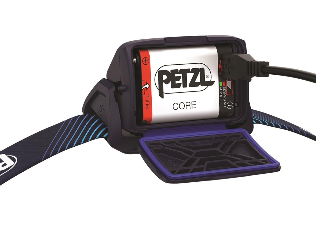 PETZL ACTIK CORE Kafa Feneri (600 lümen)