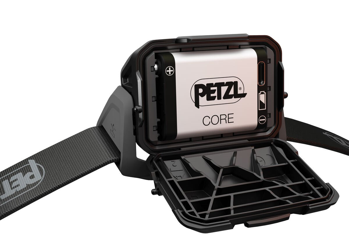 PETZL ARIA 2R RGB Kafa Feneri (625 lümen)